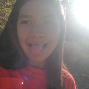 Meet your Posher, Daniela